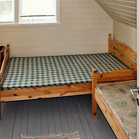 Two-Bedroom Holiday home in Sennesvik * Sennesvik