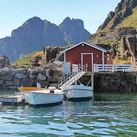 Feriehus Two-Bedroom Holiday home in Sennesvik *
